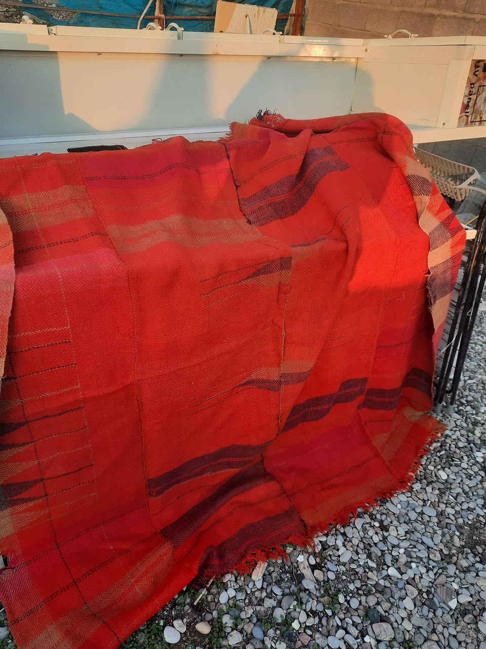 ئەم شتانە بۆفرۆشتن
دوو جاجم پاک وجوان پێکەوە 30هەزار
سێ سۆپایی سۆلان وەک لۆک وان
دانەی 30هەزارومعامەلە
شوێن سمود ،،،

ژ.م ***********
