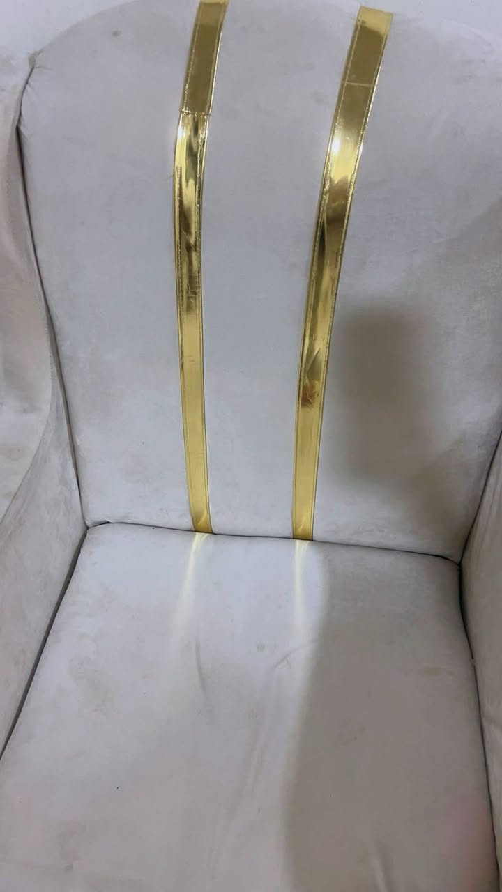 للبيع تخم تركي 7مقاعد اي ضرر ماكو بي ألسعر 300 وبي مجال بسيط العنوان بغداد الكاظميه


**إذا كنت صاحب هذا الإعلان وتريد حذفه لأي سبب، رجاءا أرسل رسالة إلى الدعم الفني**