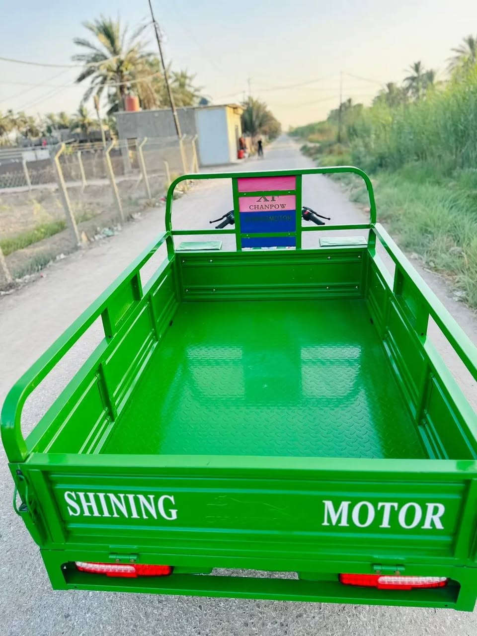 السلام عليكم ستوته مقفوله كفاله عامه موديل 23 سعر ثلاثه ملايين الرقم***********
