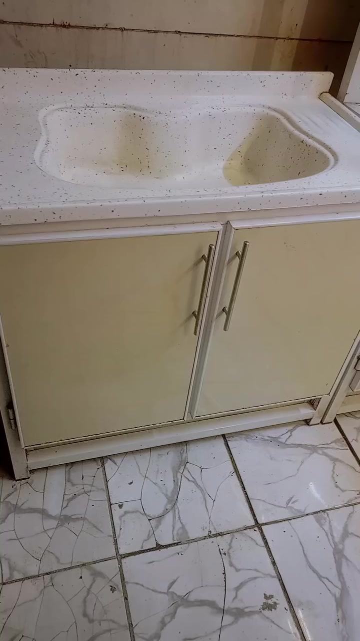 مستخدم نضيف للبيع العنوان الحرية ثانية ***********
