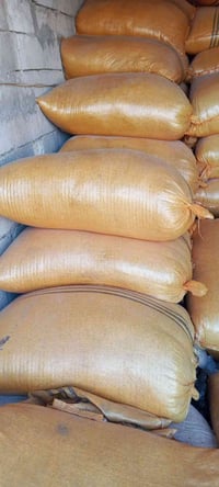 تبن للبيع شلفان جاهز الاتصال على الرقم07708979538