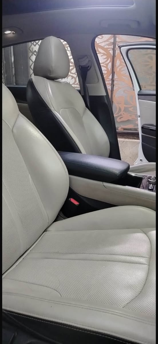 🚘 كيا K5 موديل- 2021 - أعلى مواصفات (فل كامل) 🚘
​الموقع: بغداد - سبع أبكار / الصليخ
​🔹 تفاصيل ومواصفات السيارة:
​الموديل _2021
​اللون الخارجي: أبيض
​الداخلية: جلد أبيض مميز (ملكي)
​المواصفات: أعلى فئة بالوارد الأمريكي (بصمة، شاشة الكبيرة، كاميرات، رادار، كشنات تدفئة وتبريد، وباقي مواصفات الفل المعروفة).
​الوارد: أمريكي.
​الحادث: بنيد سطحي (ايرباك ستيرن فقط ).
​البنيد: مبدل أصلي نفس اللون، لكن بيه فرق صبغ بسيط (اللون ممطابق 100%).
​الباب الخلفي: بيه تعديل بارد، ويحتاج له إعادة شغل خفيفة للي يحب يرتبه أكثر.
​💡 ملاحظة للمشتري: السيارة جاهزة من كل نواحي المحرك والنشاط والمواصفات العالية، وضررها سطحي جداً ومبين وموصوف بوضوح.
​للاستفسار والسعر 163
📍 مكان السيارة: بغداد - سبع أبكار (الصليخ)
📞 ***********
