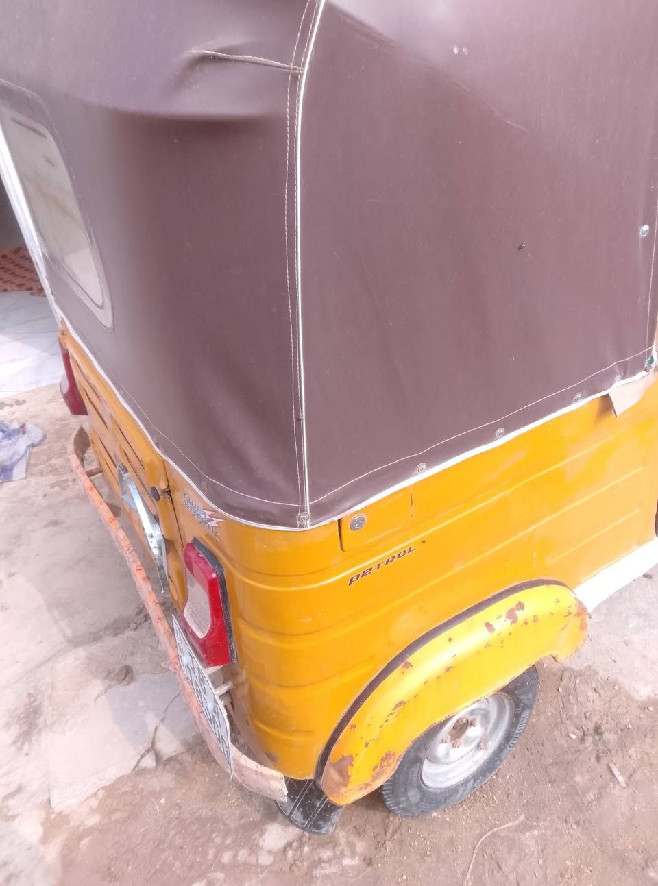 سلام عليكم
تكتك خير من الله ما نقصه ولا برغي اقره التفاصيل للاخير اله تتصل تكتك موديل 2020. رقم انكليزي ب اسمي ثاني يوم احولك امحدثه 2021 بيبان جادر جديد تخم تايرات جدد لايت زنون اشاير سكنات كلها شغاله دوشمه جديدة تكتك كبل للشارع السعر 6300 وبيه مجال حك الجيه الرقم بي واتساب *********** اتصل وبيك خير ودلل
