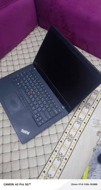 لينوفو • رام ٨ • خط بالشاشة