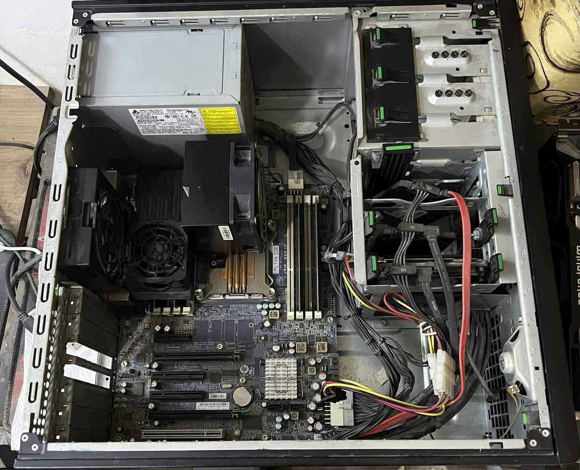 Pc Workstation (اعادة نشر)
حاسبة كيس كامل للبيع بس شدلها كارت والعب

HP Z420 Workstation
مواصفات :

Xeon E5-1620 v2
16GB Ram DDR3
128 SSD للنظام
256 SSD
1T HDD 
-
شاشة LG 23MB35PM-B 23



سعر : 170 الف وبيها مجال (للشراي)


**إذا كنت صاحب هذا الإعلان وتريد حذفه لأي سبب، رجاءا أرسل رسالة إلى الدعم الفني**