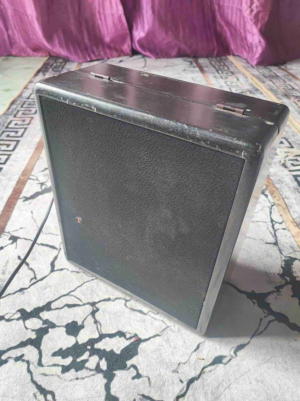 جهاز ملايه حجم وسط صناعة ايرانيه مستخدم نظيف شغال صوت صافي صدا حلو السعر 70 الف يوجد توصيل لجميع


**إذا كنت صاحب هذا الإعلان وتريد حذفه لأي سبب، رجاءا أرسل رسالة إلى الدعم الفني**