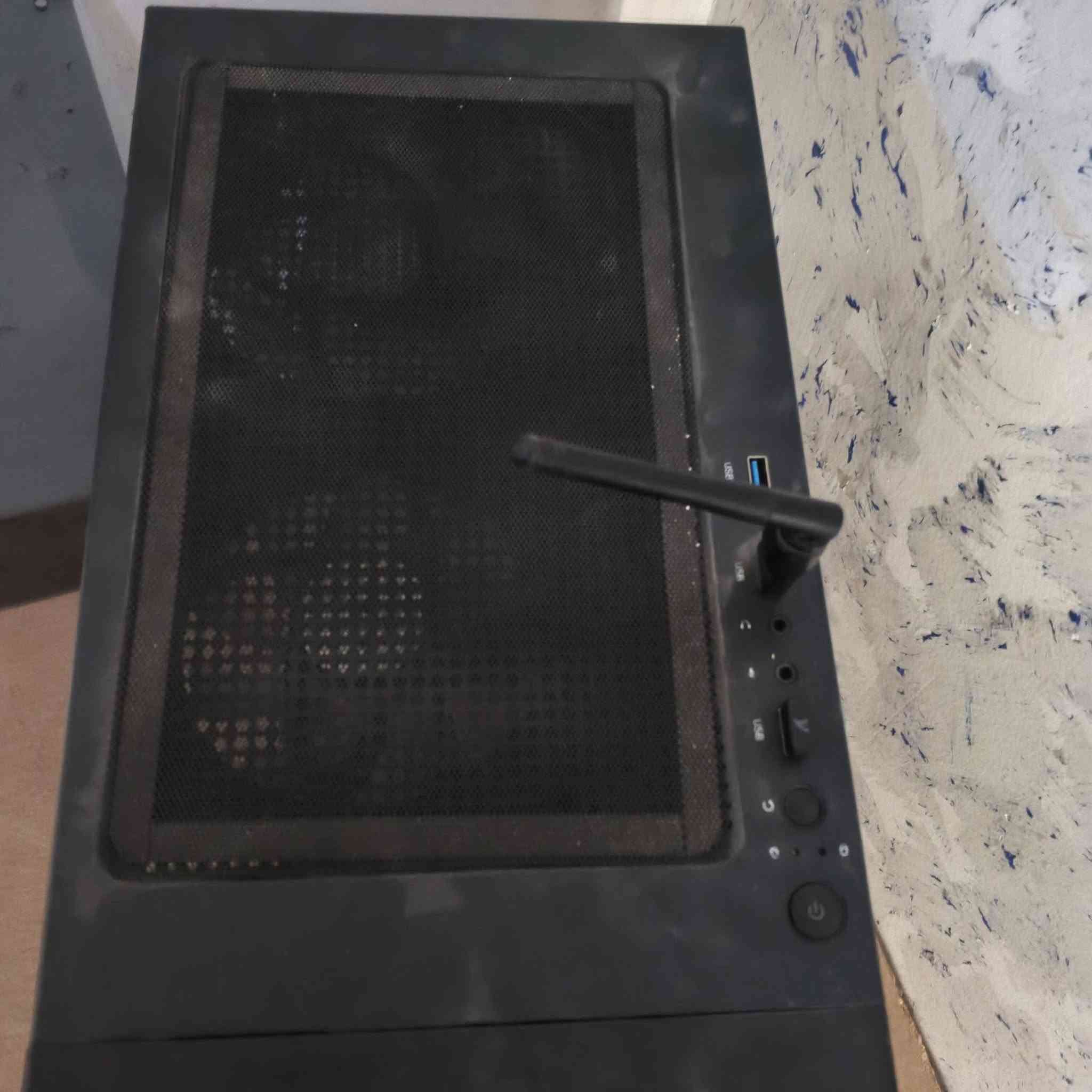 سلام عليكم pc للبيع 300الف أو بيها مجال أو مراوس بلابتوب مواصفات معالج زيون e5 2690v 4 رام حبتين 8 كرت شاشه rx 580 8g تخزين 256ssd بور سبلاي ASUS 550 برونز مشكله وحيده منفذ USB واحد خربان


**إذا كنت صاحب هذا الإعلان وتريد حذفه لأي سبب، رجاءا أرسل رسالة إلى الدعم الفني**