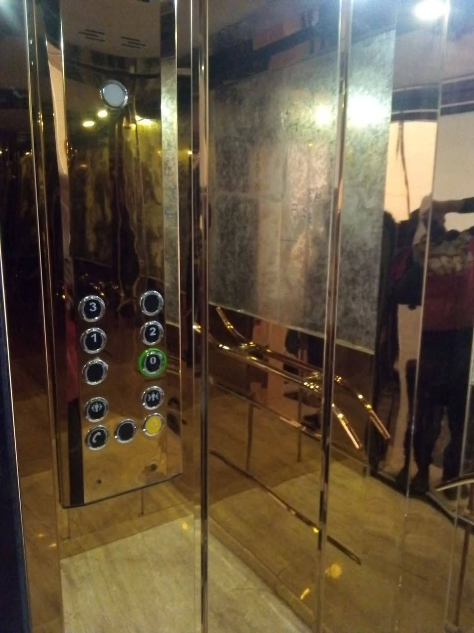 مصاعد كهربائيه مستعمل إيطالي للبيع التواصل 0780148570


**إذا كنت صاحب هذا الإعلان وتريد حذفه لأي سبب، رجاءا أرسل رسالة إلى الدعم الفني**