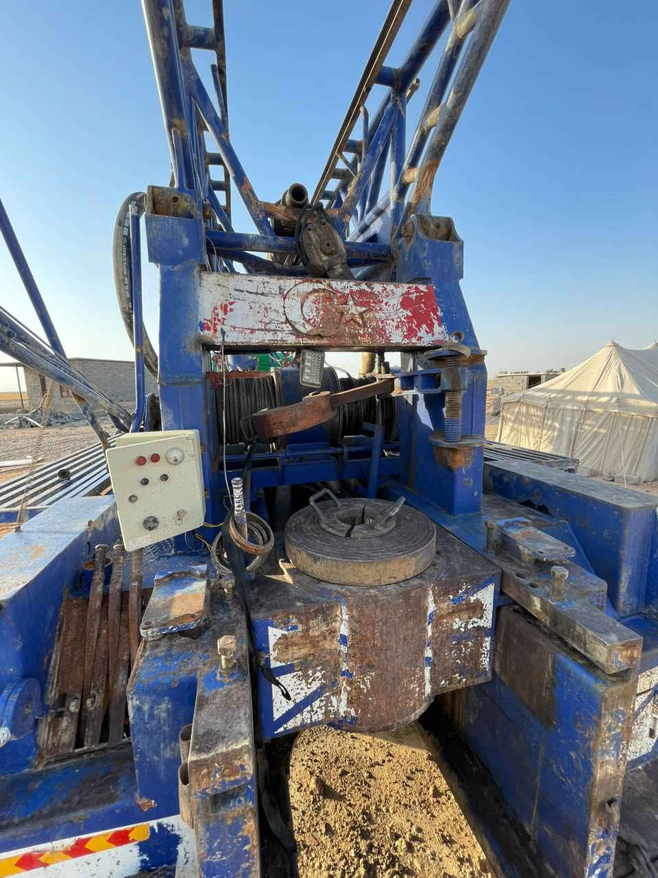 حفاره برينه
  #تركيا موديل 22 جاهزه للشغل محرك كمنز الواقع احله من الصور  والساحب سكانيه موديل 12كما واضح بالصوره رقم بصره 
 الستاين الطول 10 متر ستندر   عدد لستاين 24 وحده أربعه انج نوع ثقيل راسيات الحفر العدد 7 أنواع  14عدد 2 و12 عدد2  و10 و8 وحده خاصه للطين

عربانه الستاين الطول 10
للاستفسار : ***********
