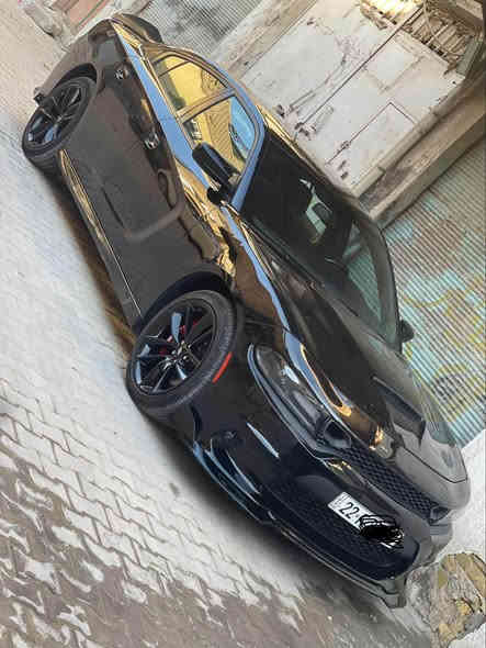 السلام عليكم جارجر جيتي موديل ٢٢ بيه جاملغ خلفي وباب خلفيه مصبوغات او ربع البنيد اوبيه ٣ قطع مفتوحه فقط سياره جاهزه او اينقص مابيه سعره ١٩٥وبيه مجال بصيط الشراي يتصل ويدلل *********** بغداد
