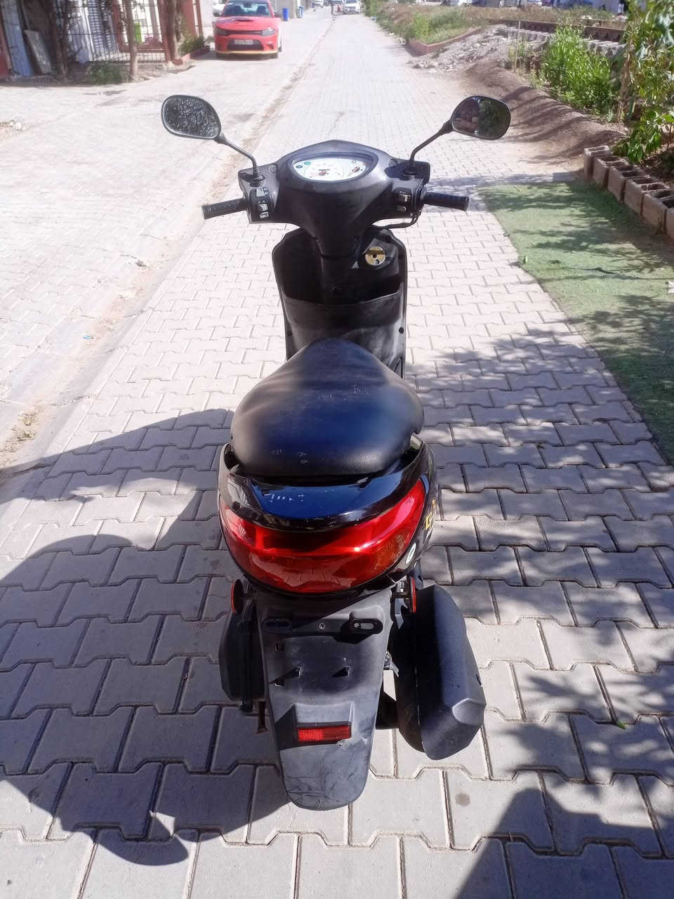 السلام عليكم للبيع عندي دراجه بريز بغبغاء نوزل الدراجه كفاله عامه كفاله جديده مابيه نقص تأخذه من الباب كله كامله أوراق كاملة سويجين الدراجه بيه مكاني بغداد العطيفيه السعر 800 وبيه مجال بسيط هذه رقمي *********** اتصال
