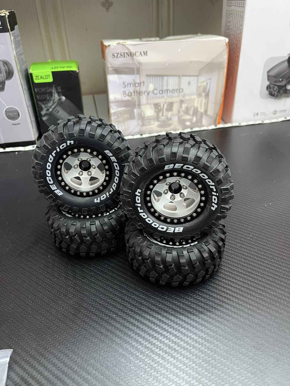 السلام عليكم اربع تايرات للبيع اكتب تم يوصلك السعر
توصيل جميع المحافظات موجود


**إذا كنت صاحب هذا الإعلان وتريد حذفه لأي سبب، رجاءا أرسل رسالة إلى الدعم الفني**