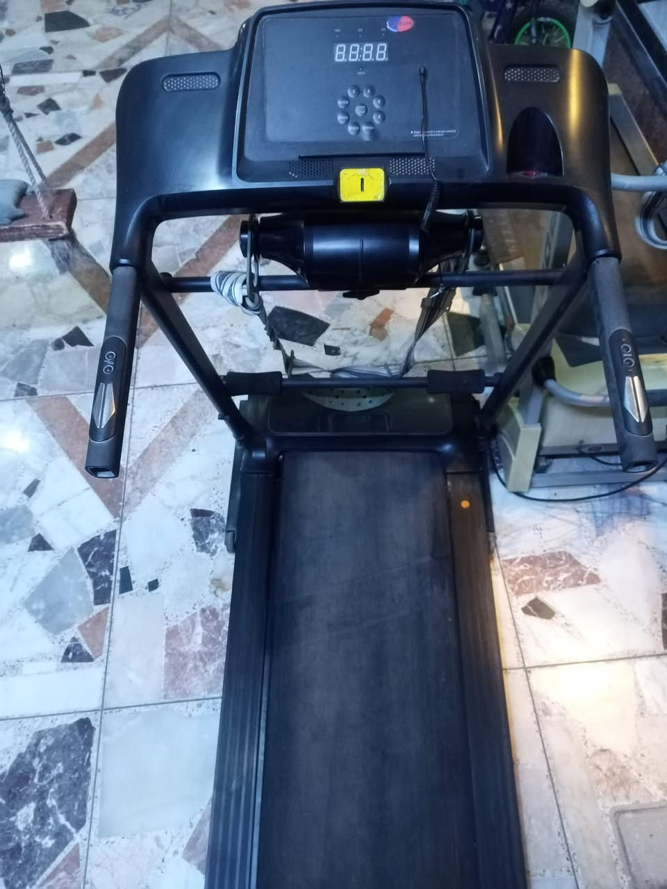 سلام عليكم جهاز جري جديد بمعنى الكلمة حديث ممشتغل اهواي يتحمل وزن. 100 كيلو مكان بغداد البلديات للاستفسار الاتصال على الرقم ***********
