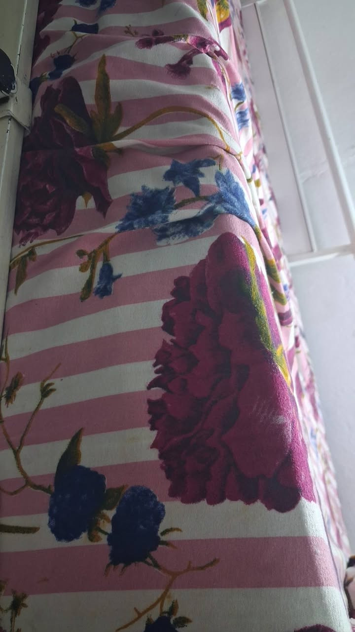 السلام عليكم جربايه كلش جبيره طابقين نظيفه هيه دوشك ١٥٠ قفل
برده تول مبطن ١٠ امتار ب ٤٠ قفل


**إذا كنت صاحب هذا الإعلان وتريد حذفه لأي سبب، رجاءا أرسل رسالة إلى الدعم الفني**