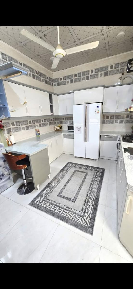 دار للبيع | ام الخيل الثالثة 
~~~~~~~~~~~~~~~~
الموقع | مميز ركن قريب جداً لشارع عشرين
_________________________
المساحه / 100 متر مربع 
الواجهه / 10 متر
_________________________
الدار بناء حديث جداً طابقين كونكريت :
غرفه نوم3/ صاله/ استقبال/ مطبخ/ مجاميع صحيه/  

******************************
للأستفســار _ مراجعـــــة مكتـــب الريادة للعقار
 الكائــن حي الجزائر - مجاور مستشفى الحياة للعيون 
دكتور حسنين .
او الاتصال على الأرقام التالية : 
***********
***********
