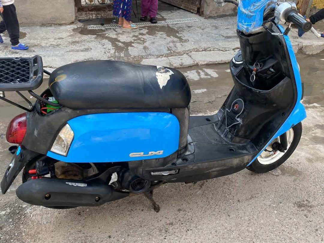 سلام عليكم بوليس للييع فقط مكينه بلاديه بلاديه بلاده ما مفتوحه لمكينه ولا  ممدود عليه سبانه جيب وياك 10000فيتر وتعال افحص دراجه نكره سلف بكل وكت لادختن ولا تنقيص ولا تبخير  مكاني بغداد زعفرانيه معروضه دىاجه ب 550وبيه مجال قليل ***********
