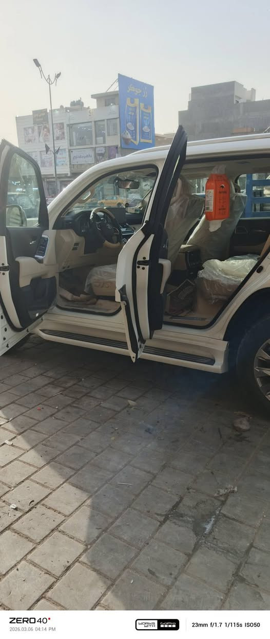 السلام عليكم لاندكروز للبيع موديل 25 سياره فول مواصفات رادار تحديد مسار كاميراتهرادار محيطي للشاشات ثلاثه سياره مقفوله كفاله عامه السياره مغلفه كاملا وضمان بالتغليف عشر سنوات سياره زيرو سياره معروضه بتسع شدات و30 ورقه فئه السياره vx $930 ***********
