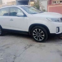 كيا سورنتو موديل  15 رقم أربيل  سنويه هزه كله جديد  بدون صبغ  فول مواص...
