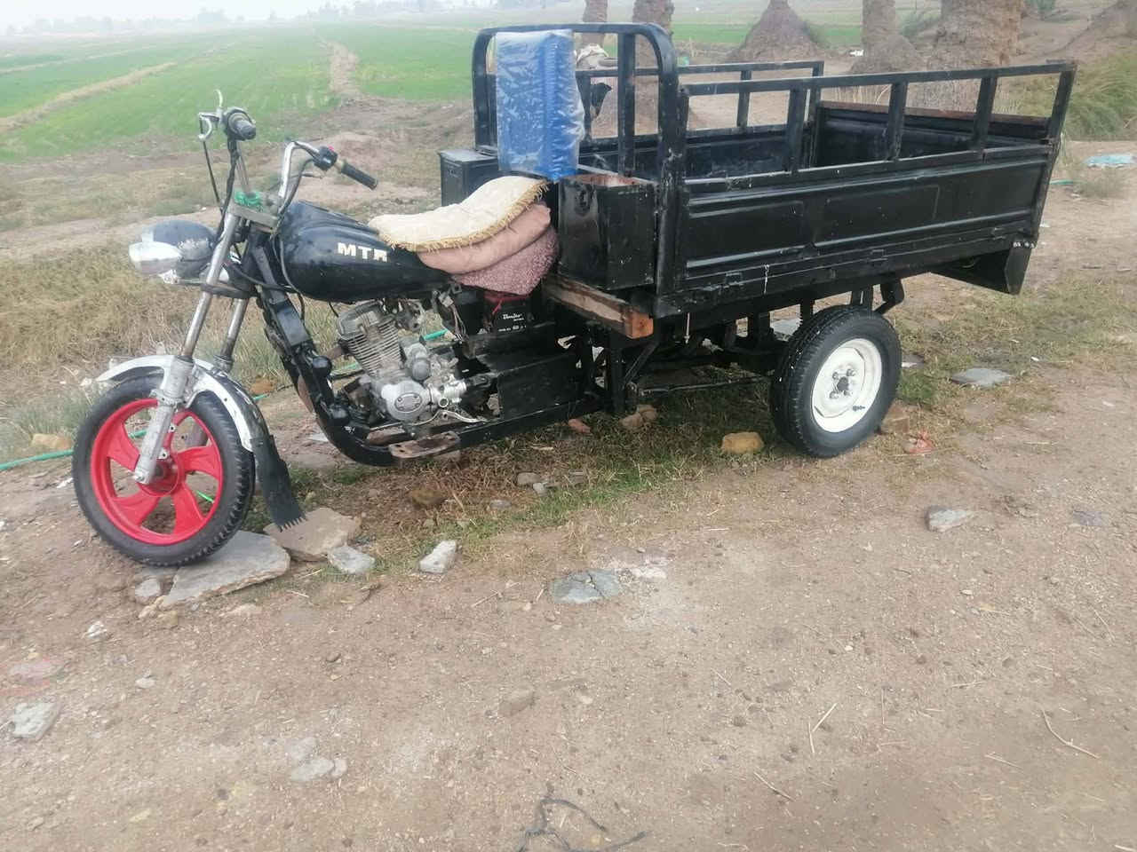 سلام عليكم ورحمة الله وبركاته ستوته لبيع امتيار كلك مكفوله من سرقه عشاري مديل 14شاصي مكفول كهربايات كله شغاله سعر 550وبيه مجال لطيبين مكان غماس رقم ***********
