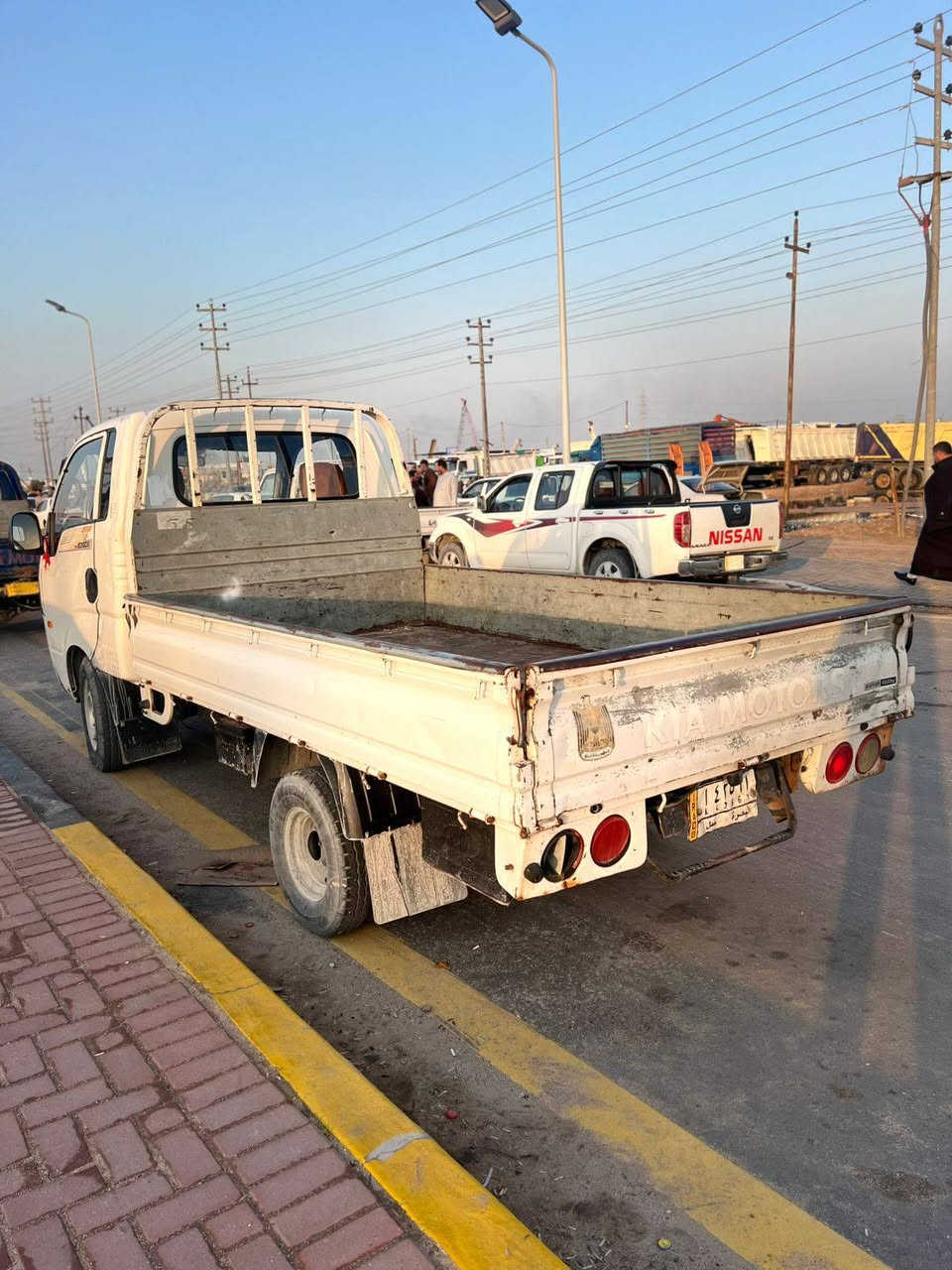 السلام عليكم كيه لبيع موديل 2013 رقم بصره مشروع وطني تحويل مباشر جاهزه مكينه وكير  وشاصي كهربايات شغاله مكان السياره بصره سعر 75 رقم شاصي واضح 
***********
