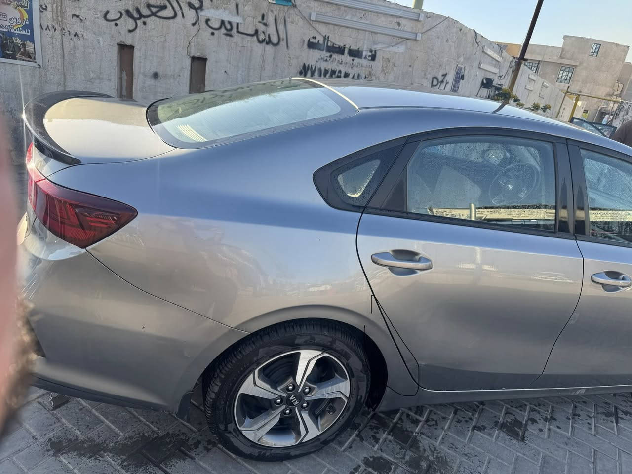 كيا سيراتو 2021 خليجي .. محرك 1600 دوش نضيف .. كير اي تي نضيف .. تبريد ثلج .. مواصفات اعتياديه تحكم ستيرن .. شاشه وكامره .. لون رصاصي ميتاليك لامع ..
ماشيه 90 الف وقابل لزياده .. بانزين كله محسن .. رقم بغداد جديد باسمي تحويل ثاني يوم .. بيها صبغ هلال جاملغ خلفي كد شبرين ومؤشرها بل صوره .. وبيها باب سائق ضربه وجاملغ ضربه بسيطات ومأشرهن بل صوره ما مصلحات ..
السعر 150 ورقه وبيها مجال.. المكان بغداد الشعب .. لاتصال
***********
