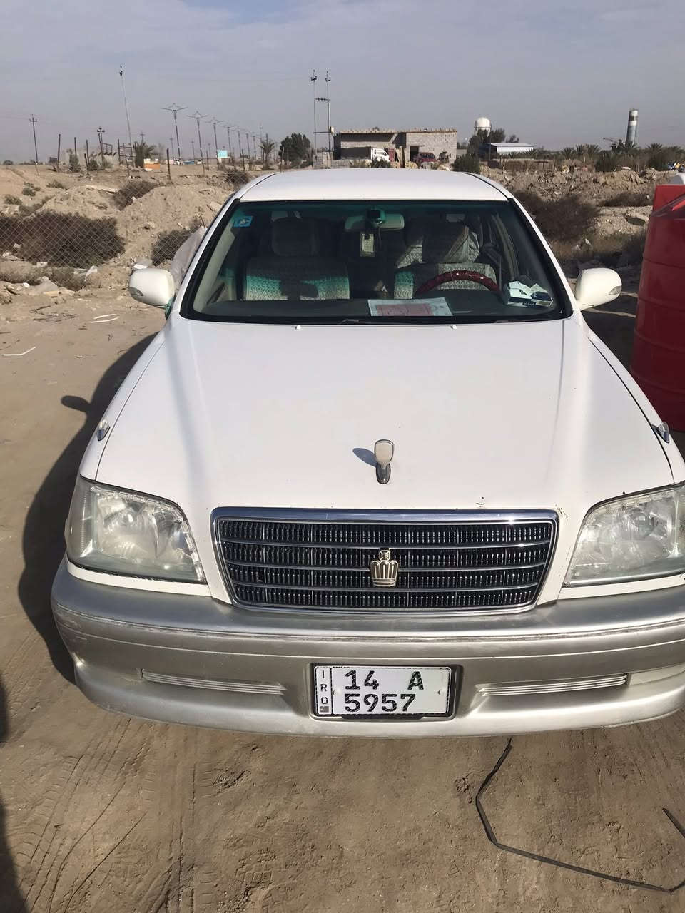 السلام عليكم تيوتا كروان ملكه دكمتين السياره  كير مكينه حداديه  كله مكفول السياره مكفوله من الكص والنقل والعيب الشرعي  بسمي رقم بصره احولك وين ماتريد  السعر132وبيها مجال للطيبين *********** مكان السياره ذي قار قضاء الاصلاح
