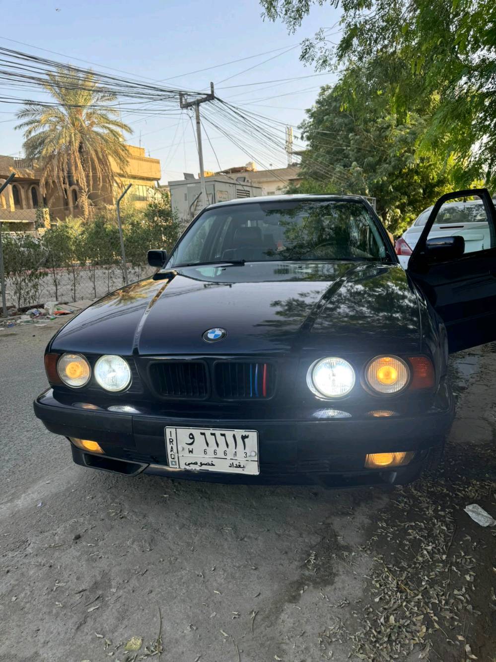 BMW540
فول مواصفات رقم مميز برده كامره تلفزيون 