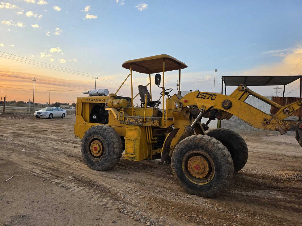 للبيع 70 عادي محرك بي جديد صينيه جديده كير تركم مكينه جاهزه مابيه كل نقص رقم واسط مشروع وطني ***********//***********
