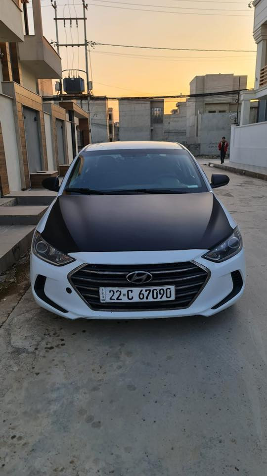 المواصفات العامة:
​السياره ماشية: 79 ألف ميل.
​المحرك والكير بحالة ممتازة .
ضرر بسيط في (الجاملغ الخلفي وأطراف الباب الخلفي). من امريكا
البوند مبدل حادث بسيط (ما بيها لا دواخل ولا شواصي) 
​ إيرباك الستيرن (مفتوح) 
​ملاحظة جمالية: توجد بعض ملاحظات "التقليم" 

​الإضافات والتقنيات:
​✅ نظام تشغيل عن بعد.
​✅ كاميرا تسجيل حوادث (Dash Cam).
​✅ حساسات خلفية (بـك).
موديل 2018

رقم الشاصي : 5npd74lf9jh392162

السعر: 118

المكان : الموصل

للاستفسار الاتصال بالرقم : ***********
