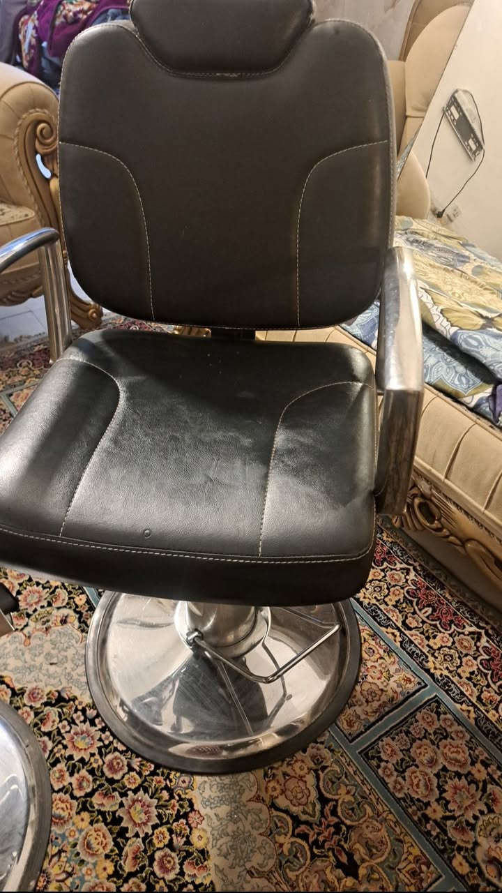 سعر الكرسي  ب١٢٥


**إذا كنت صاحب هذا الإعلان وتريد حذفه لأي سبب، رجاءا أرسل رسالة إلى الدعم الفني**