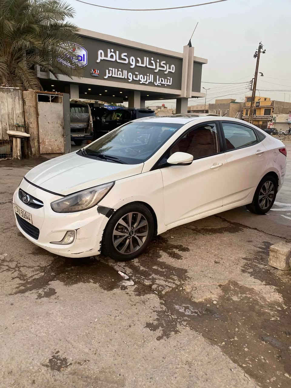 اكسنت خليجي فول بيها ثلاث قطع صبغ 2016 رقم كربلاء انكليزي محرك 1600 السعر 86$ 
الاتصال ‭0771 293 8860‬ غير متواجد ع الفيس … بغداد, العراق
