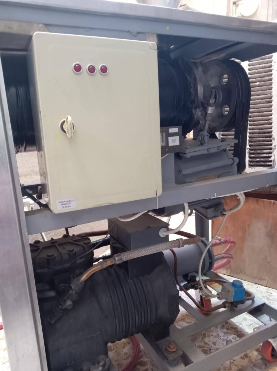 مكينه dsللبيع ***********/***********متواجد واتساب عل كورك
