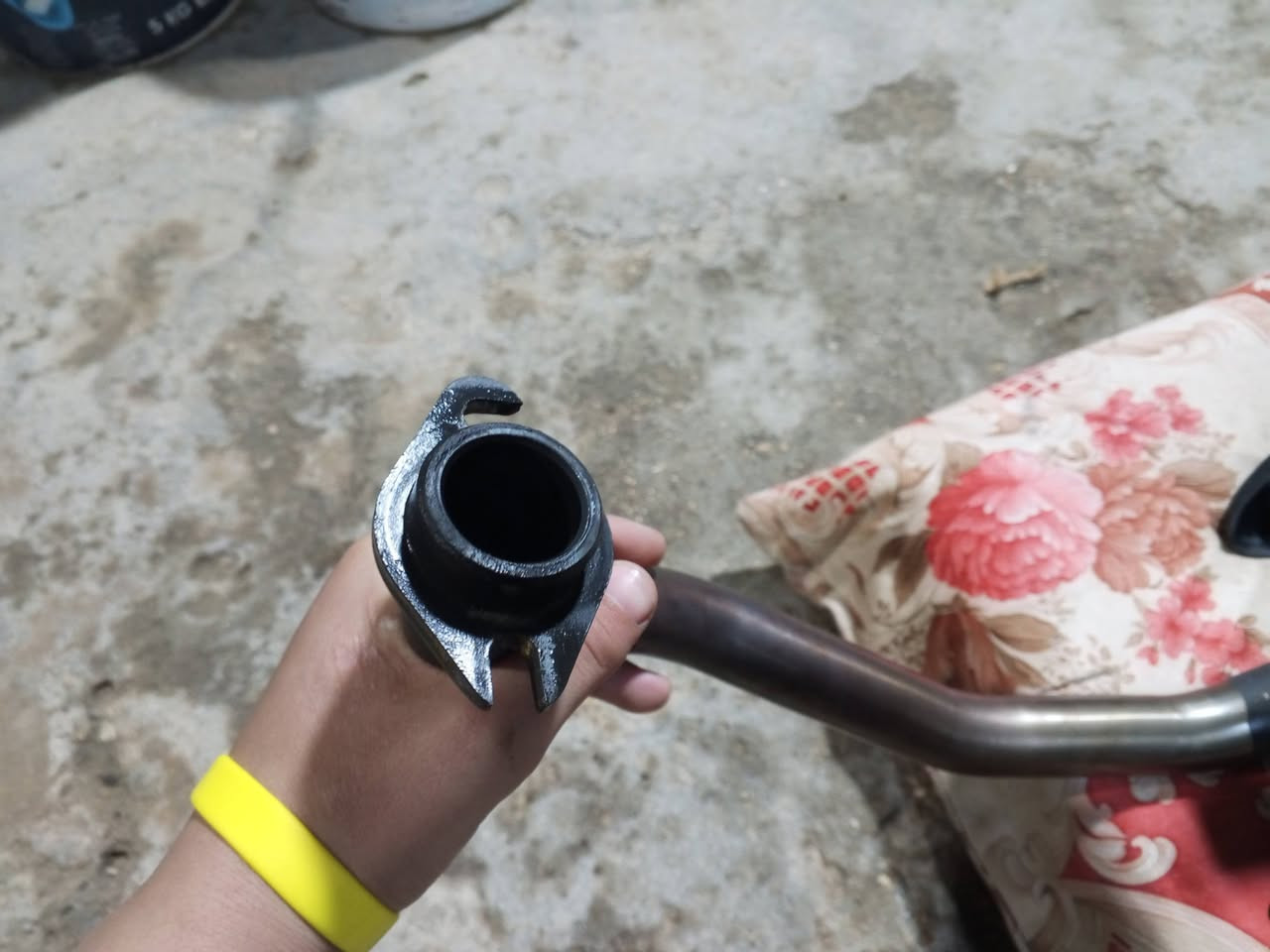 سلام عليكم شباب عندي صلنصه اف ام رياضي مستخدمه 5 ايام فقط رايده ب25 وبيهاا مجال كلش بسيط مكاني الكاضميه الطي رقمي ***********
