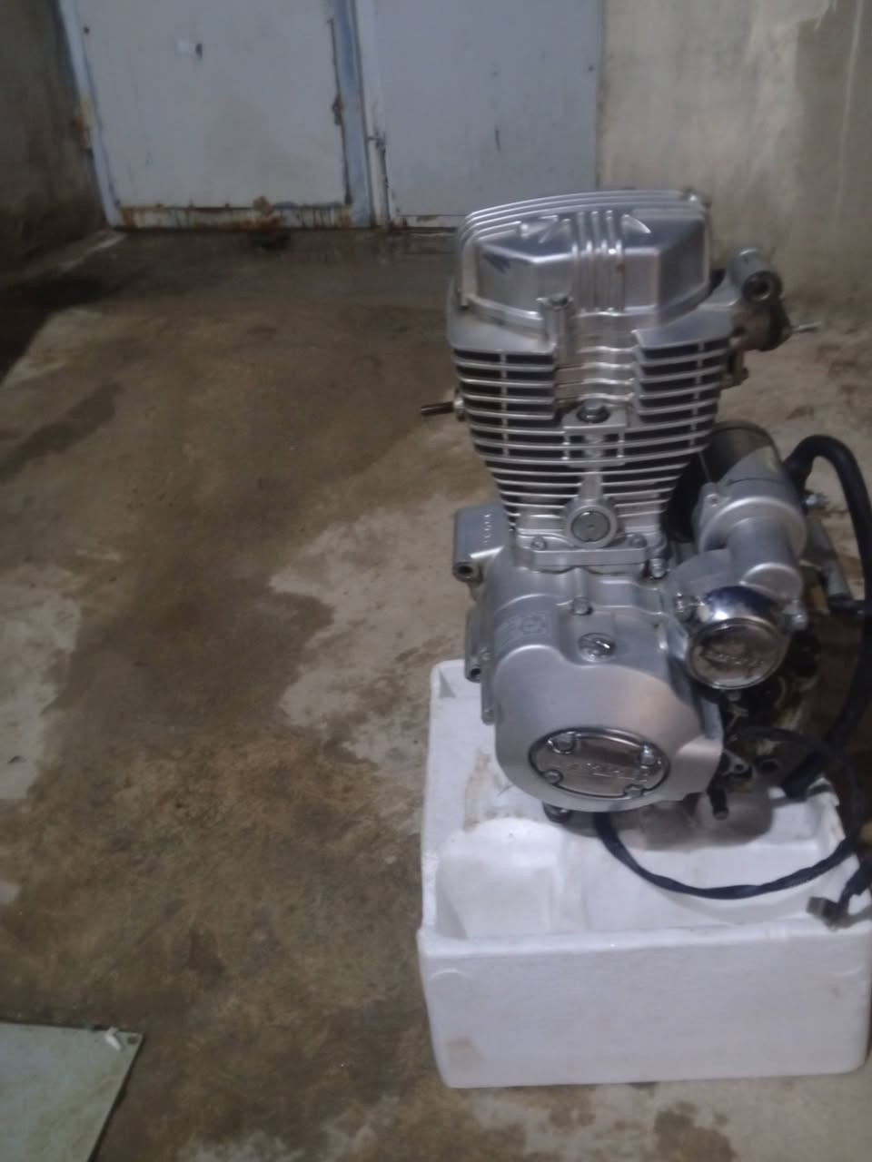 عمي محرك 24 مبدل بيه بس بستم شغال علئ الفحص تشده او تطلع بيه يعجبك لا تاخذه  اصلي ابو الحاسبه شراي يخابرني مكاني نجف ‏‪***********‬‏
