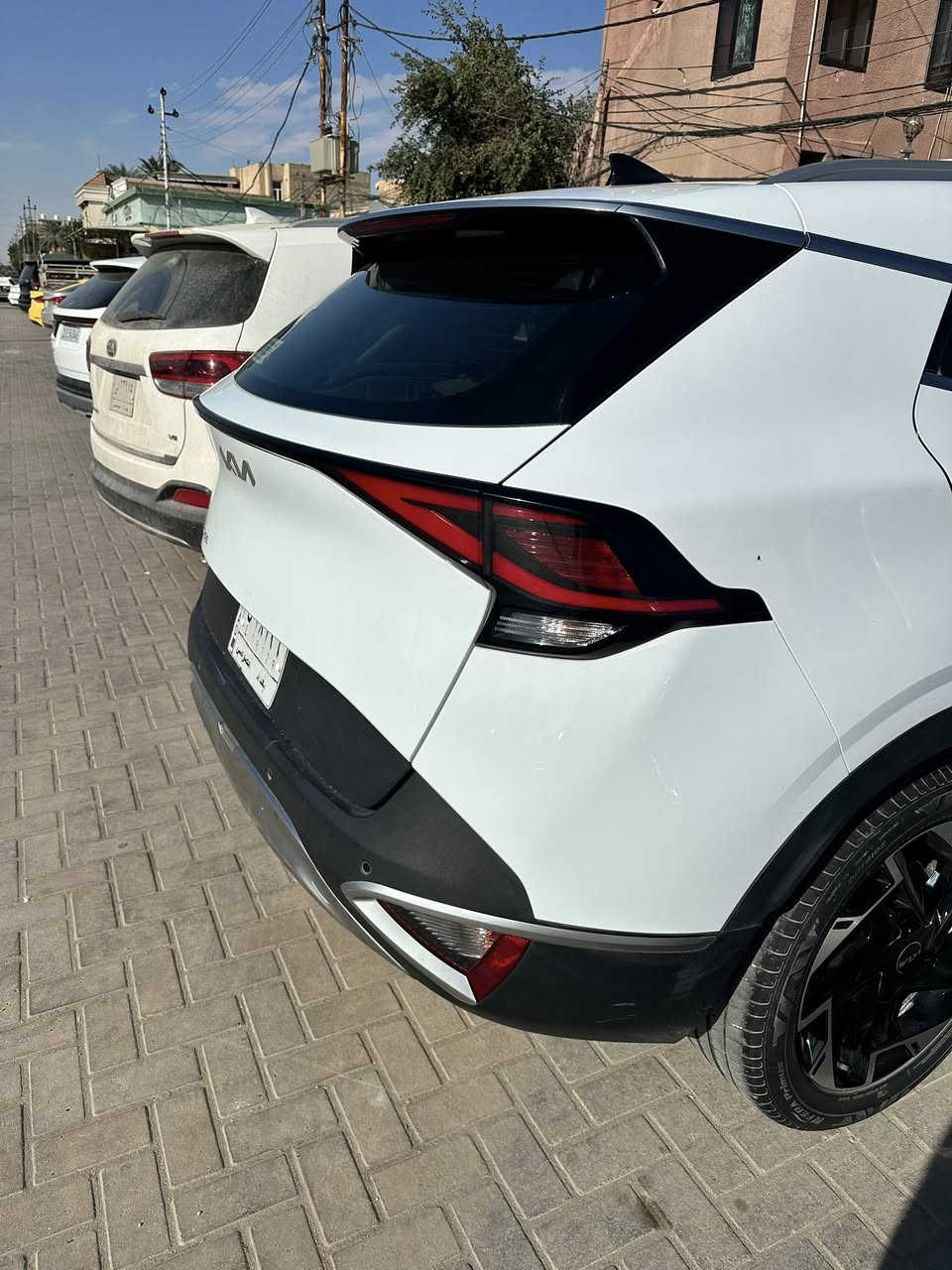 موديل 2024 ماشيه 36 بعدها بضمان تبديل دهن بشركه الدوليه  مكفوله من الصبغ بيه شخط جاملغ الامامي صغير والباقي مكفول موصفاته سايد بريك دكمه بصمه كشنين كهرباء ستيرن تدفئه  وكشن تدفئه حساس امامي خلفي كامرا سعرها 225 مجال قليل مكانه كربلاء
