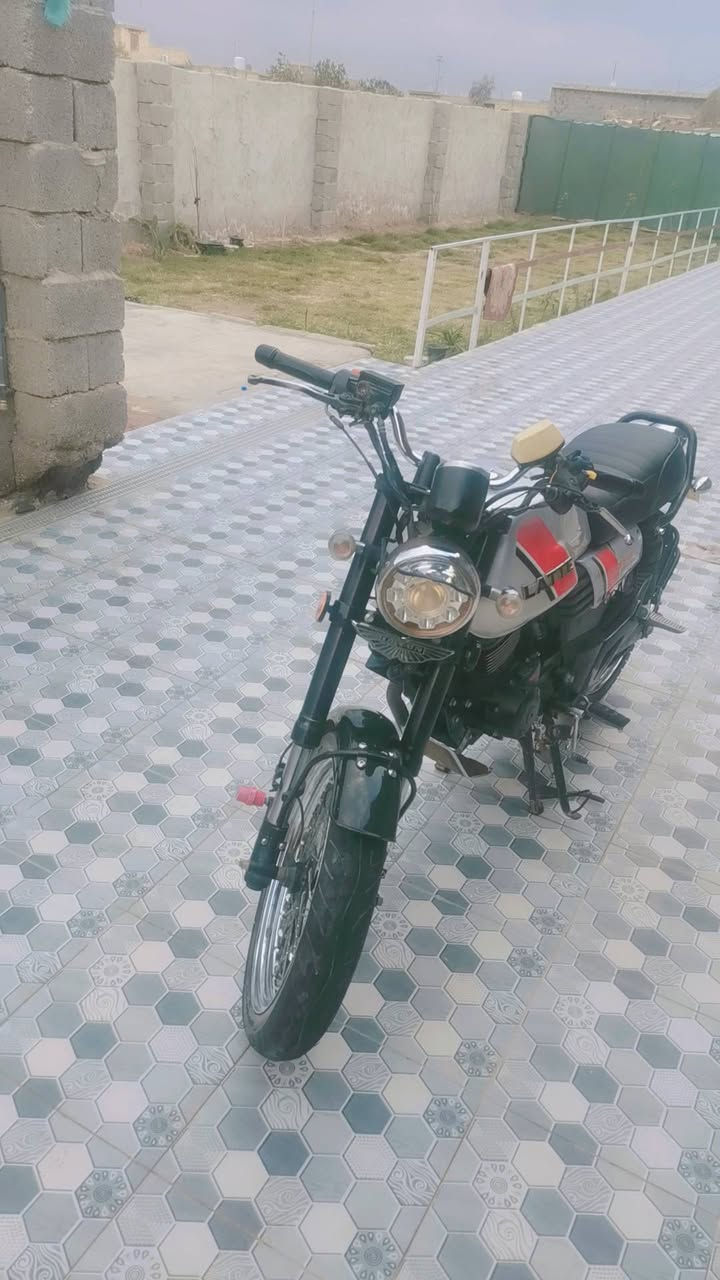 لايتي2021دراجه نضيفه مابيها اي نقص مكان كوت***********
