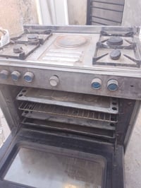 طباخ عشتار • شغال • يحتاج تنظيف