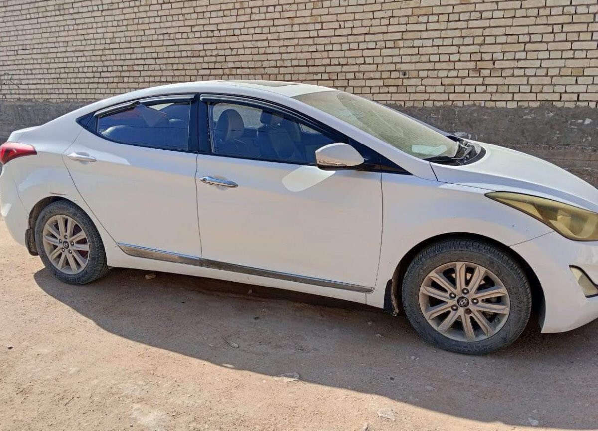 النترا 2015 خليجي
فول عدا البصمة
رقم نجف
بيها حار وبارد
المكينه بيها بخار
السعر 112 ورقه
***********
