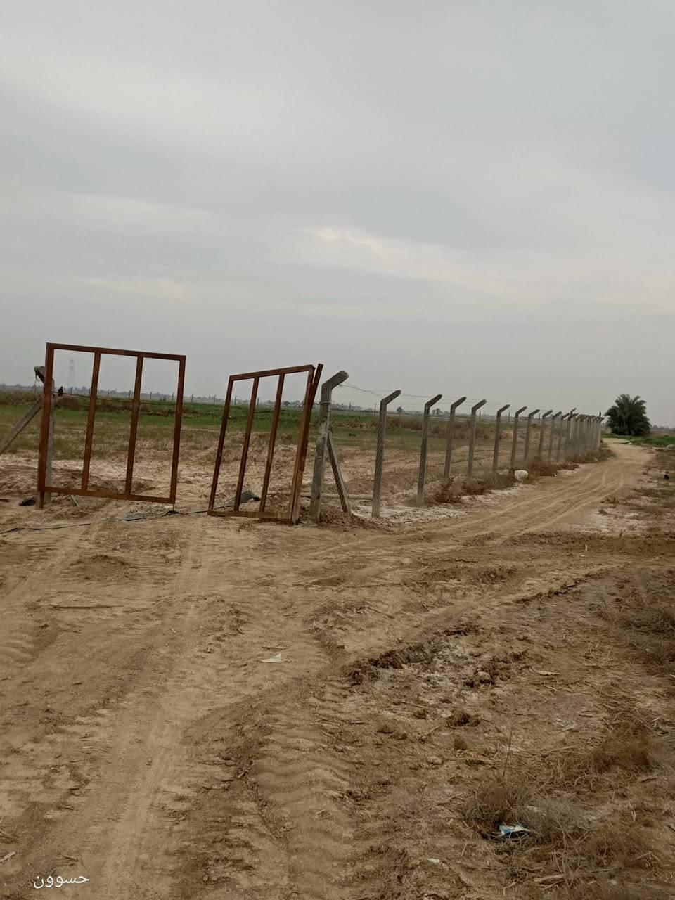 ثلاث دوانم للبيع 
🔹ثلاث دوانم للبيع أرض زراعية واسط الكوت حي الحكيم الثانيه مجاور مرمرة للسيراميك متوفر ماء للسقي + كهرباء تبعد عن الشارع العام (كوت -ميسان) 250 م
🔹 جنس الارض عقد 117  

🔹للاستفسار ***********
🔹متوفر واتساب
