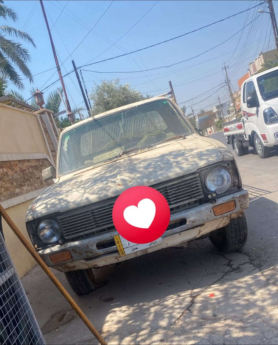 السلام عليكم السيارة للبيع السعر 20ورقة  بيها مجال 
رقم الهاتف ‭***********‬
