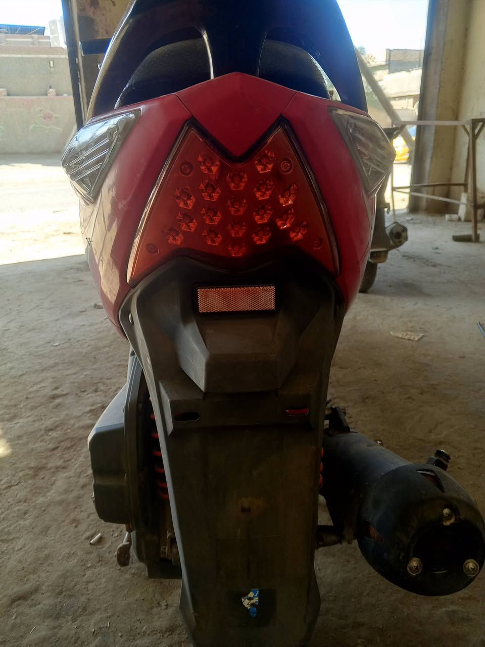 انواع للدراجات للبيع بابل حله سياحي قريت الساده ***********تكتك 5راكب السعر واحد وربع جانبو كلشي شغال السعر ربع ليدي السعر 150 ولحمره مكفوله نقص نار بلك ماكو لو ملف لو قطع واير بوزل بخاخ السعر 200
