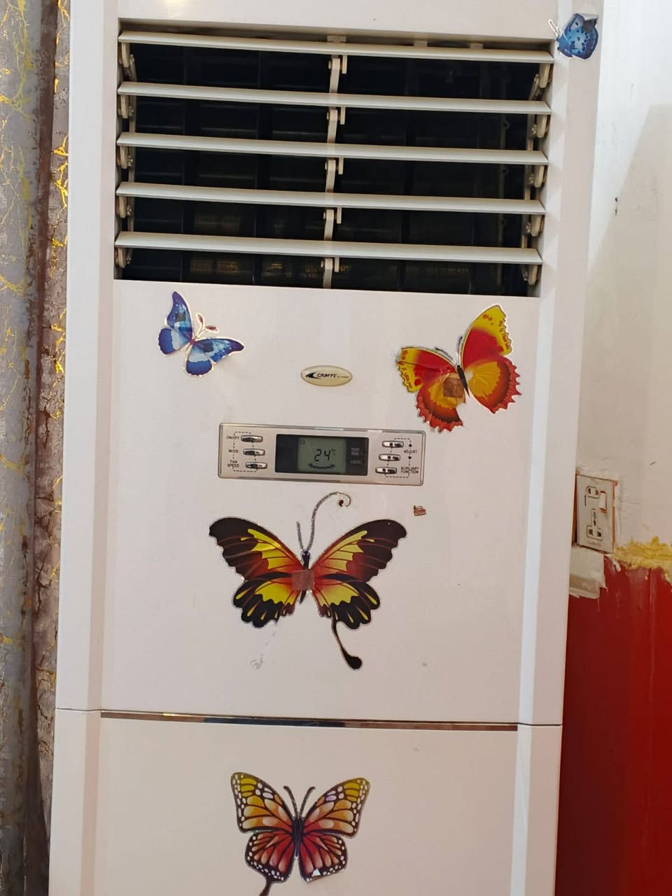 سبلت نوعه ميدي طنين وثلث
السعر 500 وبي مجال شرط الفحص 
المكان ميسان. الميمونه  ‏‪0771 240 8528‬‏
