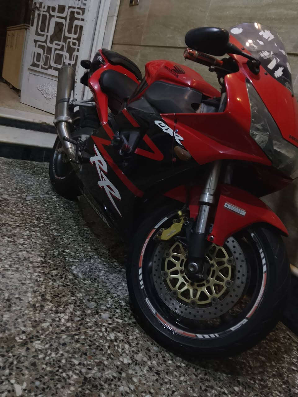 مراوس شعدك نزل وبيع هوندا rrدراجه جديده حيل كفاله عامه شراي يتصل واني خادم ***********
