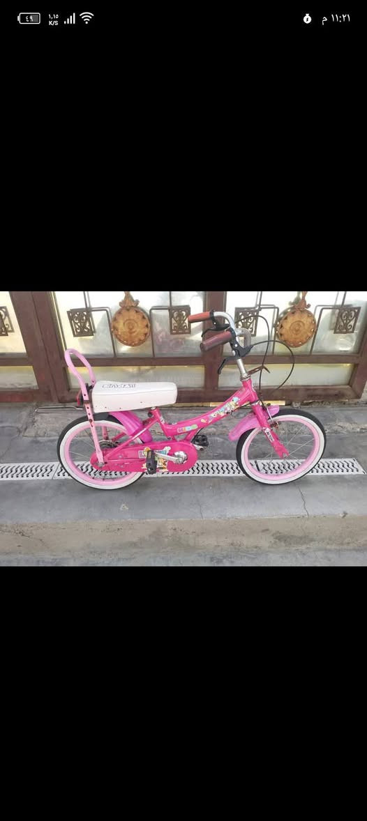 بايسكل اطفال على شكل دراجة ياباني للبيع كسر حاوية سعر 65الف مواصفات البايسكل:-
1- الون وردي مميز 💞.
2- حجم البايسكل 16🚲.
3- تايرات خط ابيض كتان اصلي 💎.
4- يدات بريك جدد حديد اصلي .
5- نوع المعدن حديد 🔗.
     مكاني 📍 بغداد الشعب شارع الصحة قرب سوق صبح 🛑 يتوفر خدمة توصيل 🛑 رقمي للستفسار ***********
