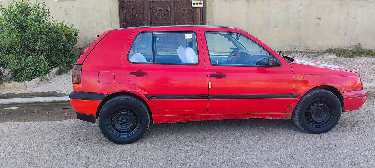 سیارە  جیتە گولف نفخ مودیل 1993 بدون صبغ بدون معجون صدر جدید شرط گیرو محرک پاور  کهرابایات شغال  رقم کرکوک سیارە نضیف سعر 28بی مجال بسیط عنوان کرکوک رقم هاتف ***********
