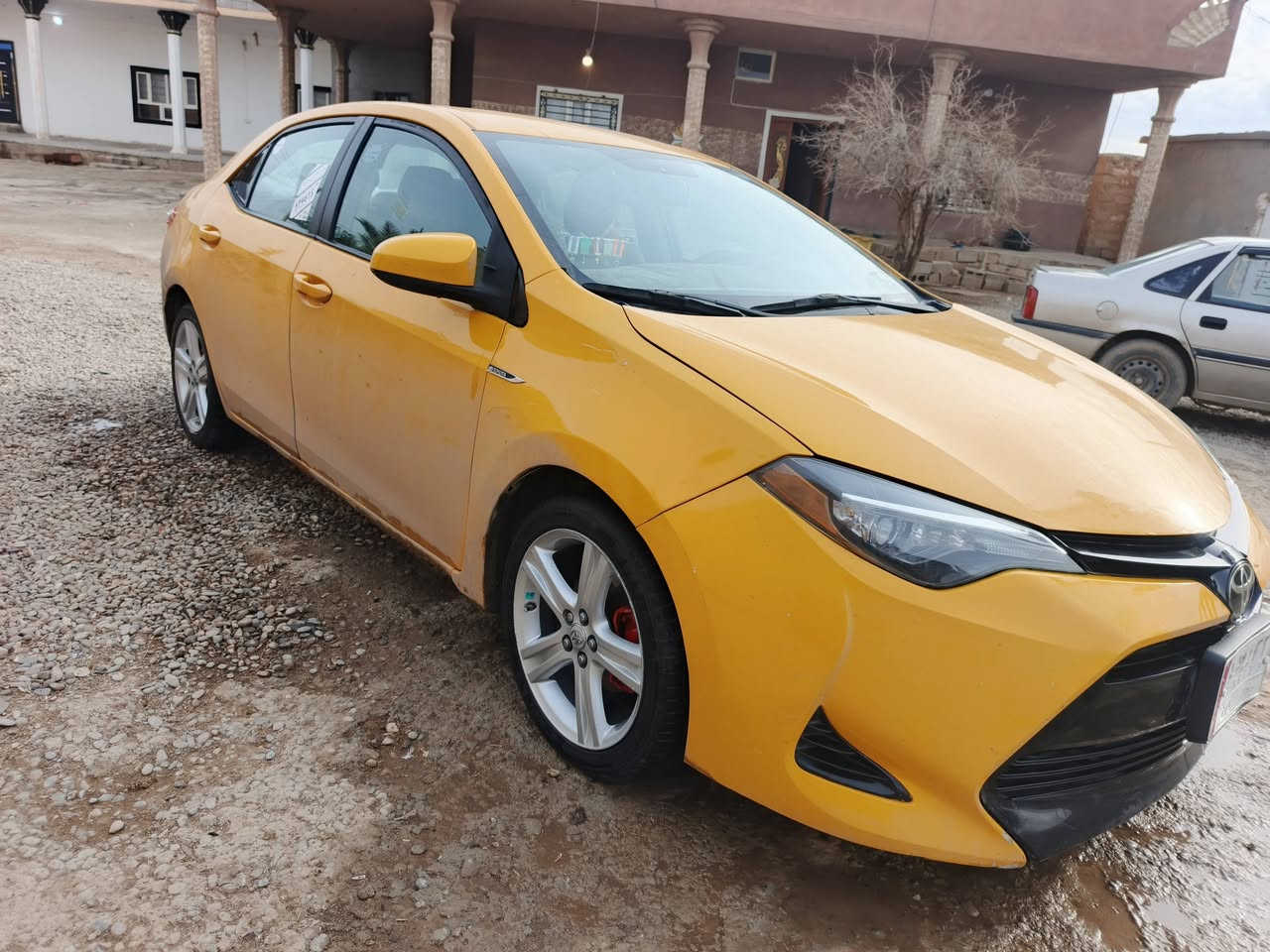 السلام عليكم كورله 🚖موديل 16محدثه 19 رقم بغداد شرط التحويل صررهه جامرلق وبونيد بدون دواخل وبيهه بل سقف معجون نقطه دواخل مابيهه السياره جاهزه دفتر بانزين منضومه قاز جديده تخم تاير جديد السعر 126بيهه مجال للاستفسار الاتصال عله الرقم ***********
