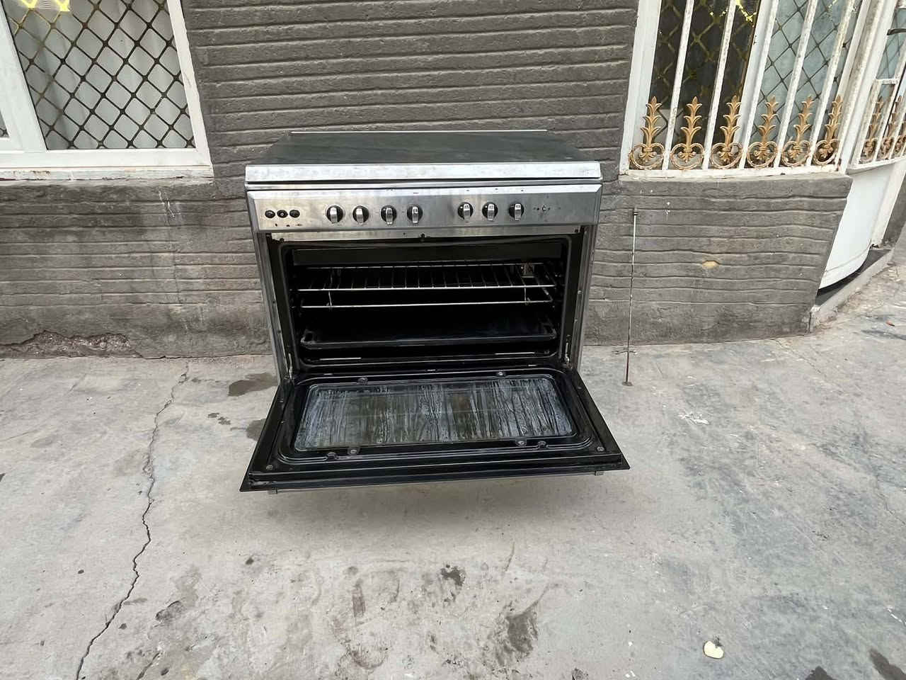 طباخ اخو الجديد للبيع
استخدام منزلي نضيف جدآ

السعر 150 الف 

للاستفسار :***********
