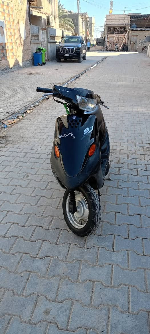 دراجه9زروف الدراجه مامفتوحه جديده نكره سلف وكلشي شغال بيه كهرباياته كله شغل المكان بصره تنومه السعر 400الشراي يجي خاص ***********
