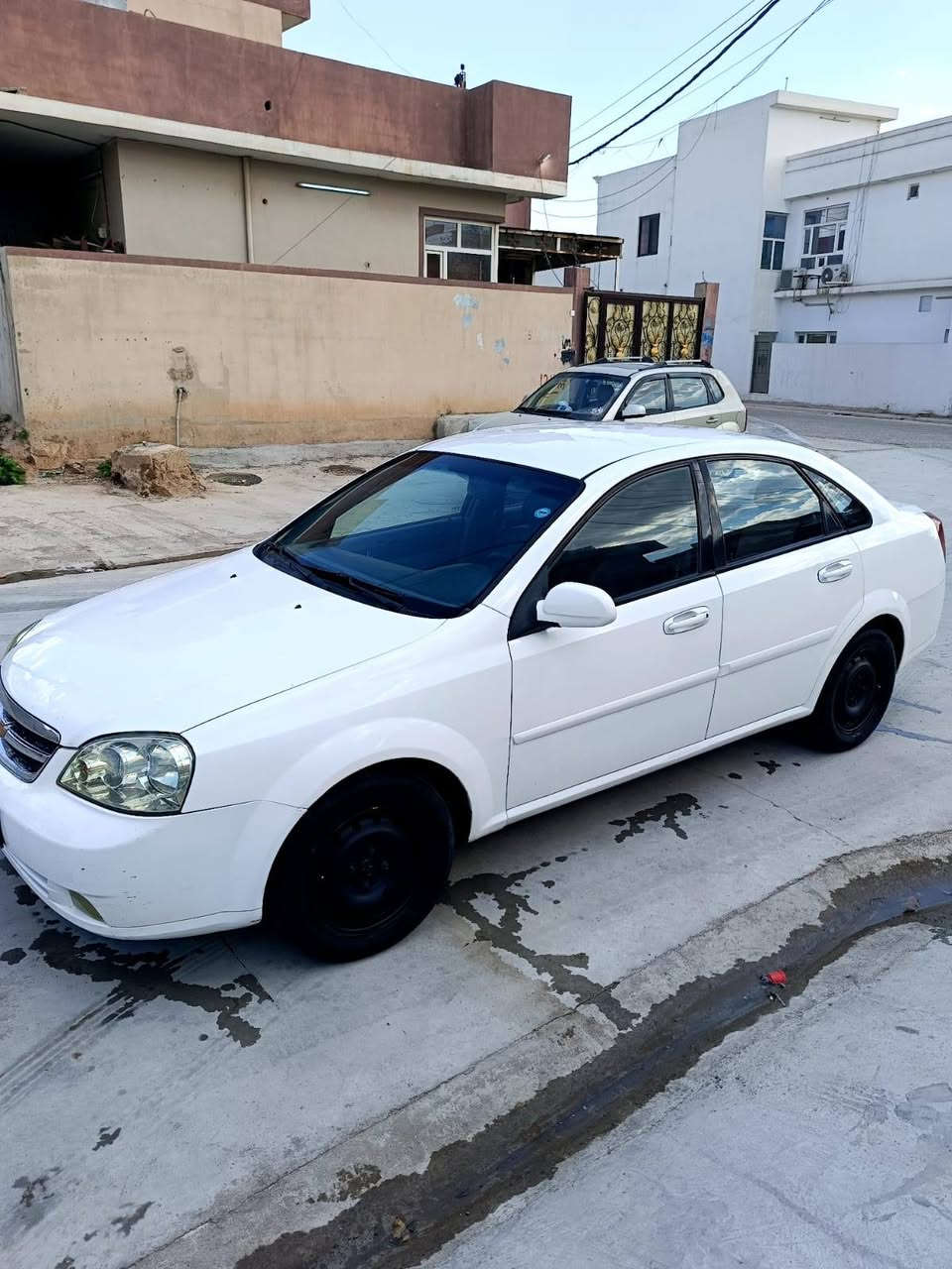 اوبترا  موديل 2009 كير توماتيك مكينه بيه خيط بخار معروف  هاي بكل اوبترا سنويه ورقم جديد بشرط تحويل او وكاله عنده ورقه بنزين ضرر جاملغ سايق صبغ رشه فقط بسبب شخط ودوسه يم قبغ بانزين بي معجون تقيريبا شبرين حلوب بيه چم قطعه صغير  سياره حلو وجاهز مال بيت بدون مصرف سعره 75
مكاني كركوك ***********
