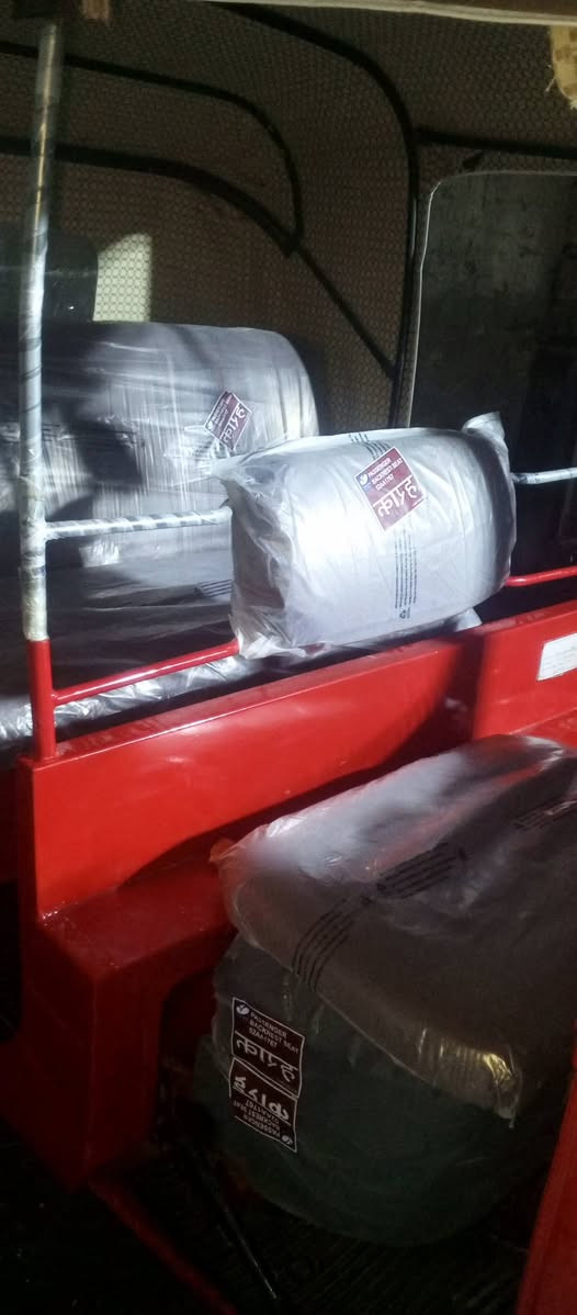 السلام عليكم تكتك زيل مديل 18للبيع اوراق مكتب حسين بسمي شرط احله من الصوره  كهربائيات كله شغاله مكينه مكفوله مال بجاج 20 مكفوله لا تنقيص ولا تبخير تخم تايرات جديد دوشمه جديده باتري جديد مابيه قطرت خياس  التكتك بس كشر ازيل الباقي كله باجاج حته الكهربائيات بجاج مكانه كربلاء ***********السعر 2800 وبيه مجال
